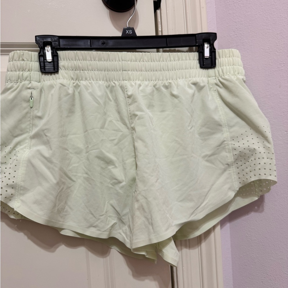 Athleta Mint Green Hustle Shorts